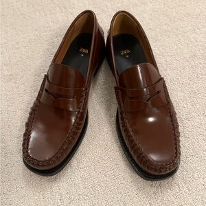Zara Women's Brown Leather Loafers